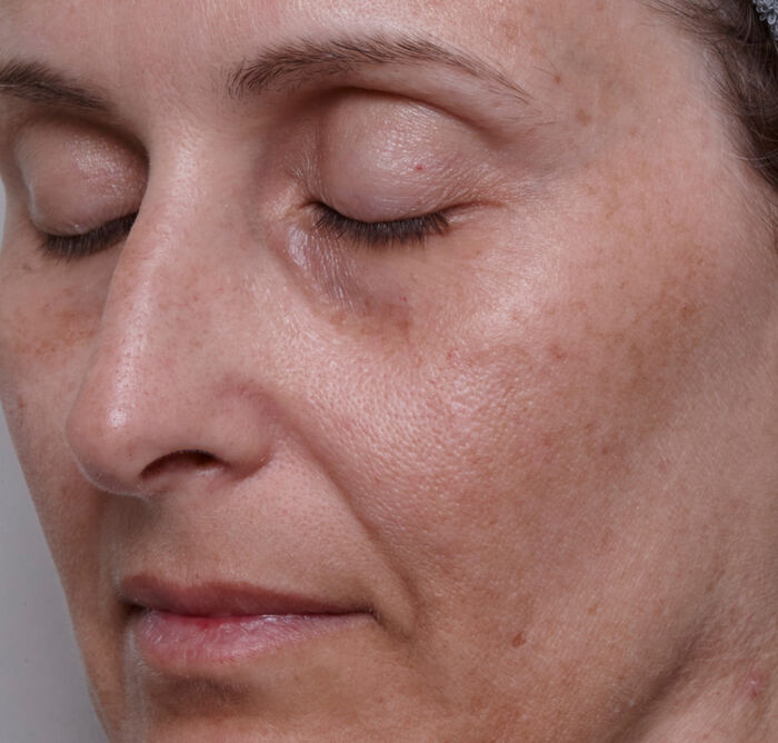 Intensive Firming Brilliance Serum,