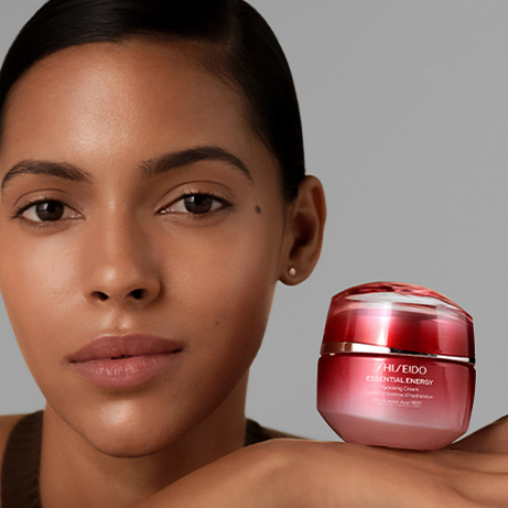 ¿Por qué mi piel está tan seca? Causas y rutina